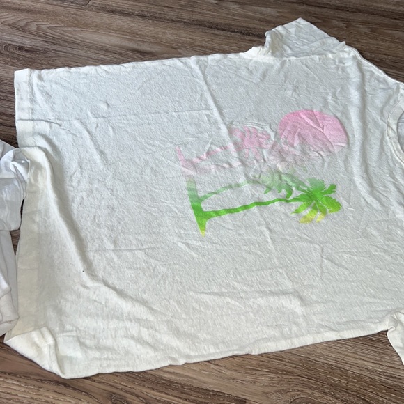 aerie breezy heather cream top with palm logo - Picture 4 of 6